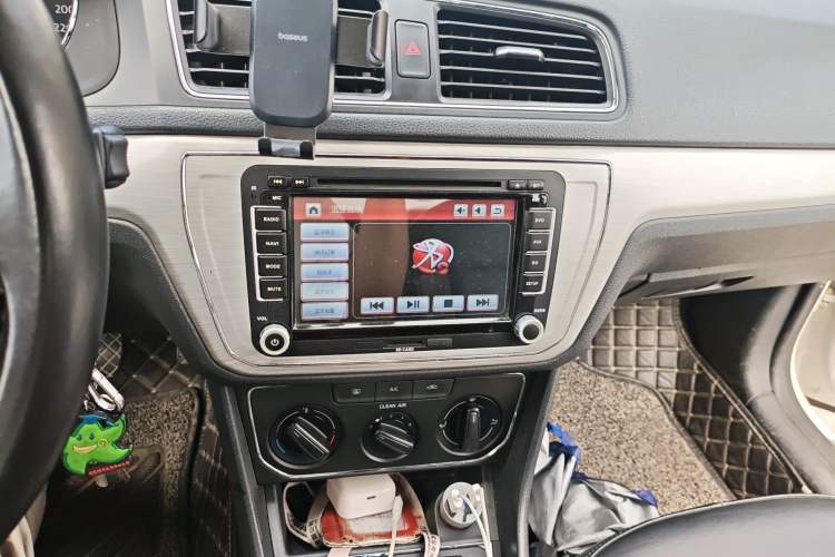 Used Volkswagen Lavida 2015 1.6L Manual Comfort Edition