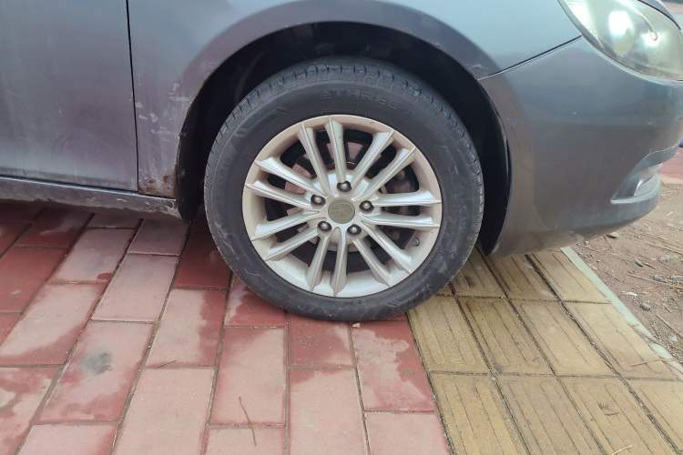 Used JAC Group Heyue 2012 1.5L Manual Luxury Version