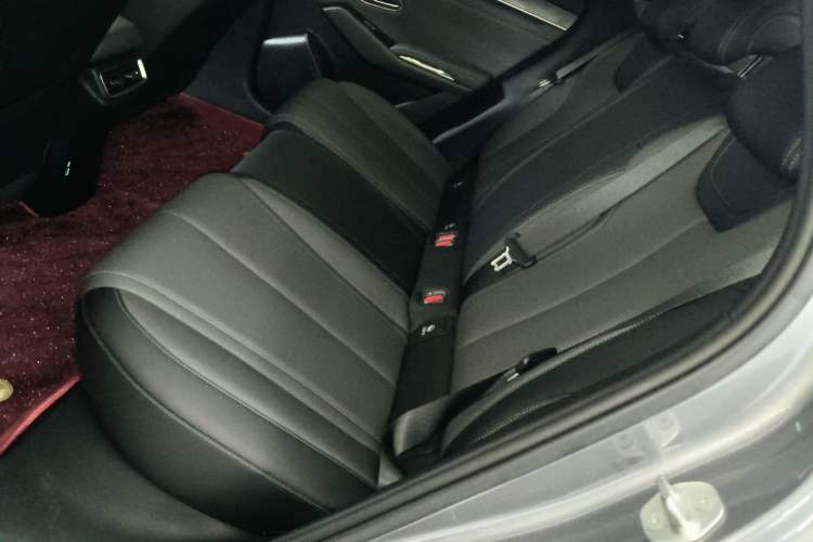 Used BYD Qin L 2025 DM-i Smart Drive 80KM Leading Model
