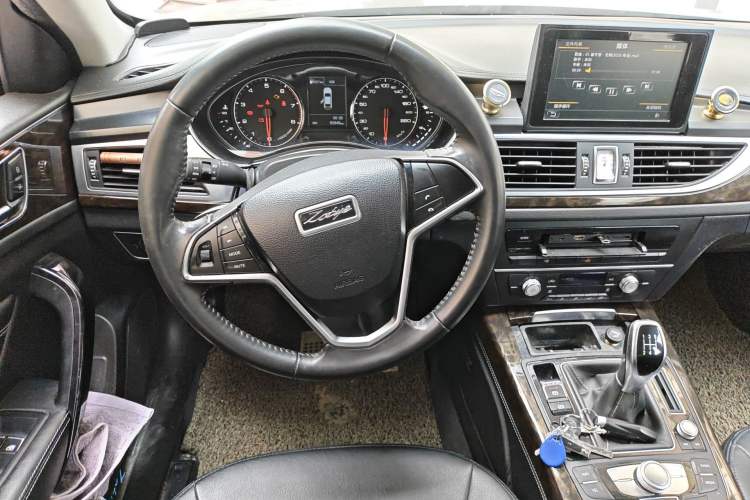 Used Zotye Z700 2016 1.8T Manual Luxury Model Steering Wheel