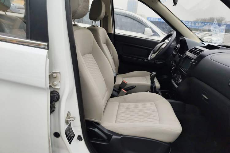 Used HYOSOW H2 2016 H2E 1.5L Elite Model BJ415B