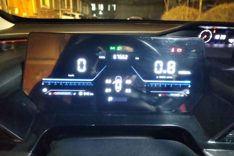 Used CHANGAN OSHAN Z6 2022 Blue Whale 1.5T DCT Luxury Model Instrument Cluster