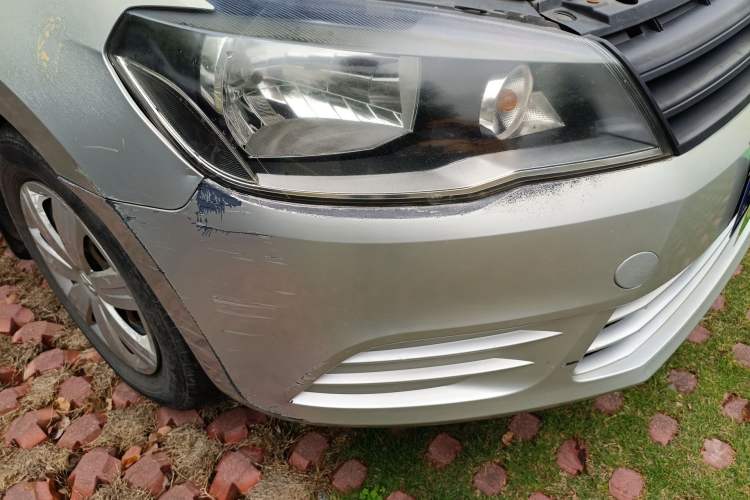 Used Volkswagen Jetta 2013 1.6L Manual Fashion Edition
