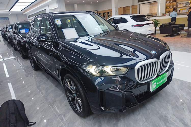 Used BMW X5 2023 xDrive 30Li Luxury M Sport Night Edition Package