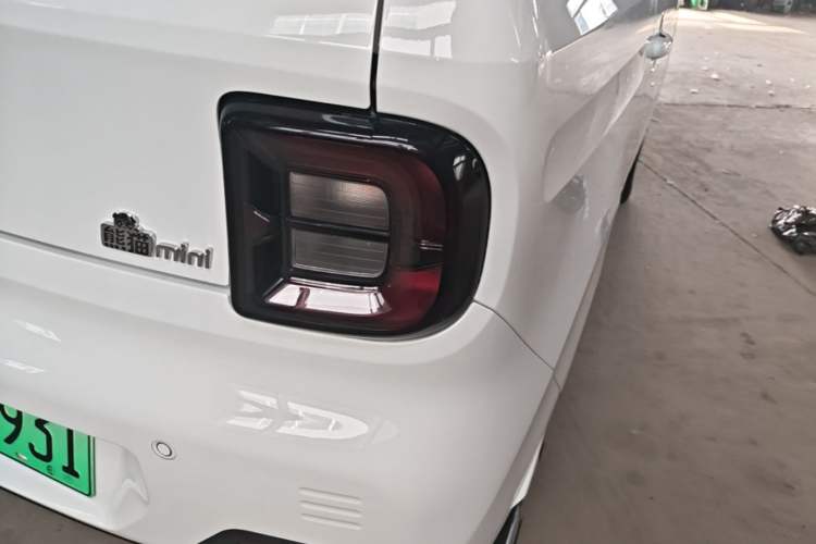 Used Geely Galaxy Panda 2023 Panda Mini 200km Endurance Bear
