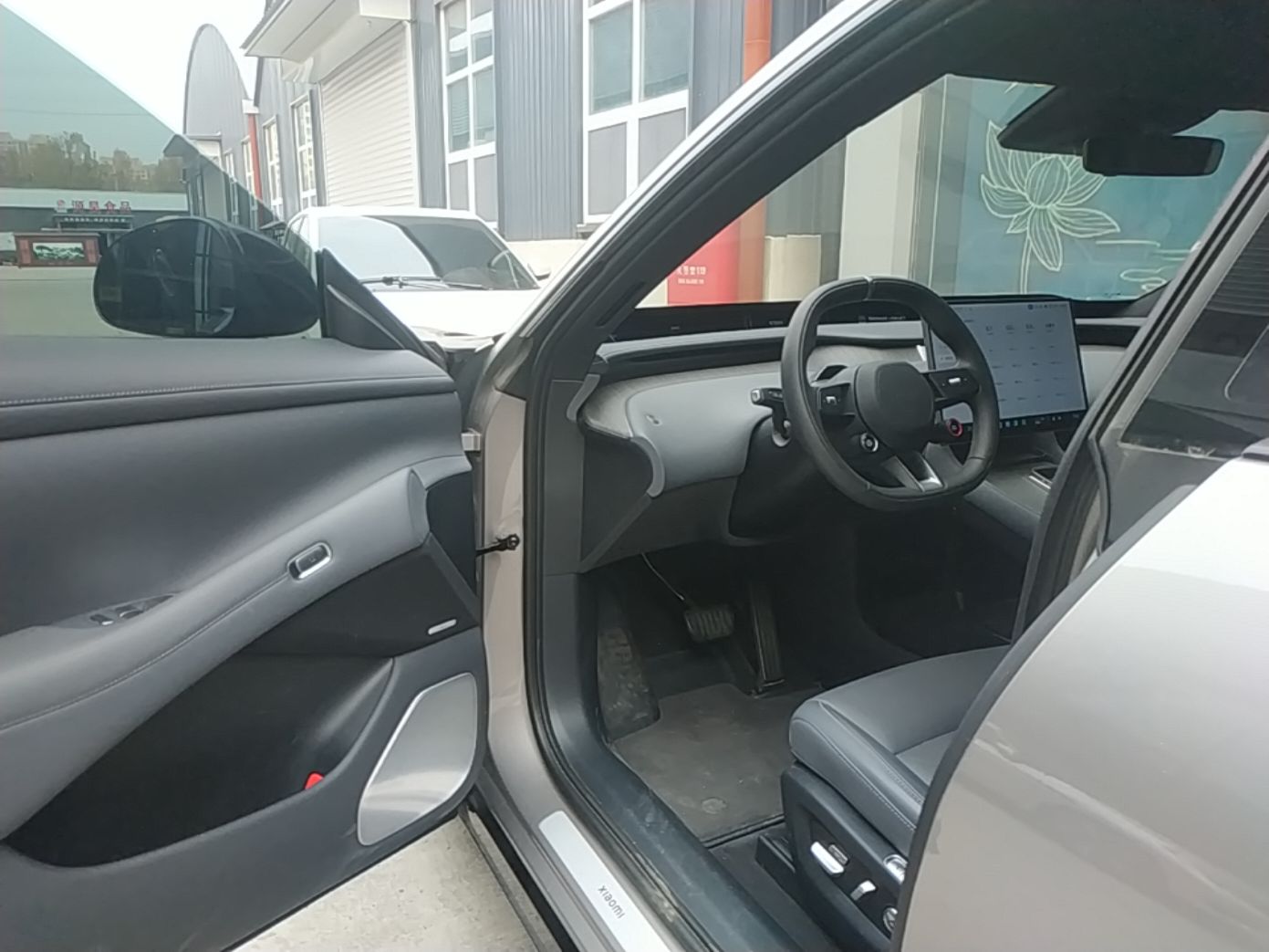 Xiaomi Auto YU7 2025 Ultra-Long Range All-Wheel Drive Pro Version — снимка 18