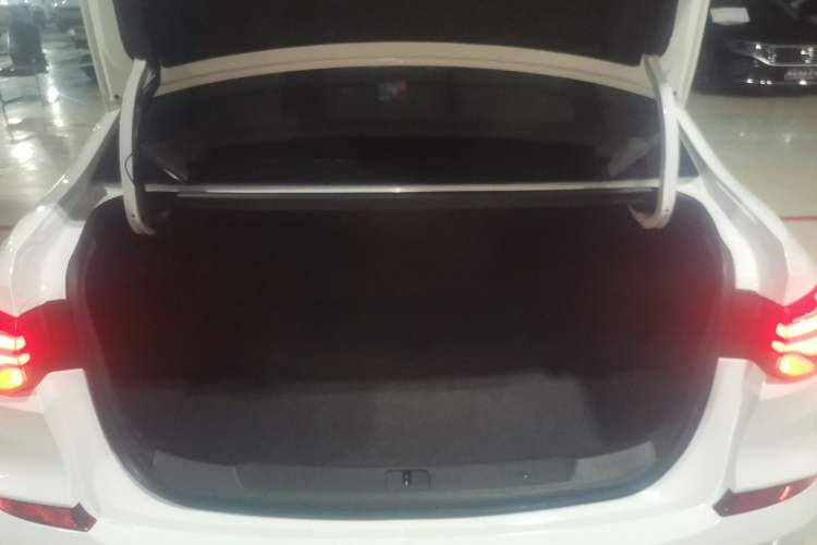 Used Chevrolet Monza 2020 320 Automatic Enjoyment Edition