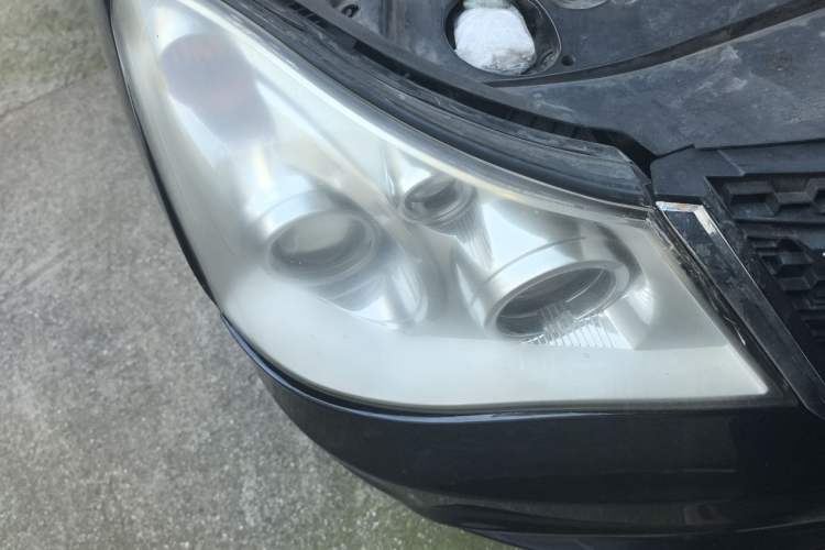 Used Dongfeng Aeolus A60 2012 1.6L Manual Luxury Model
