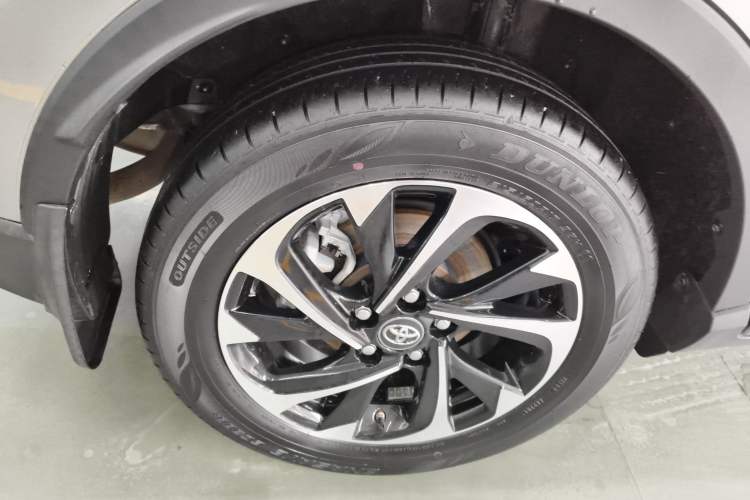 Used Toyota IZOA 2020 2.0L Enjoy Edition