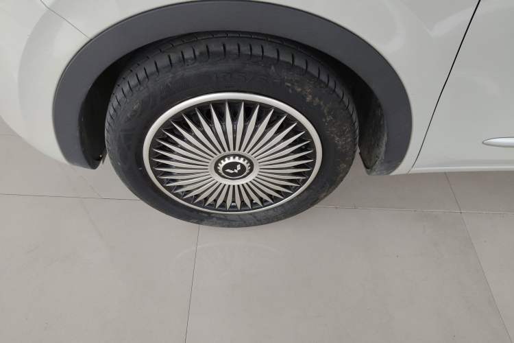 Used Wuling Bingo 2023 203km Light Edition Left Front Wheel Hub