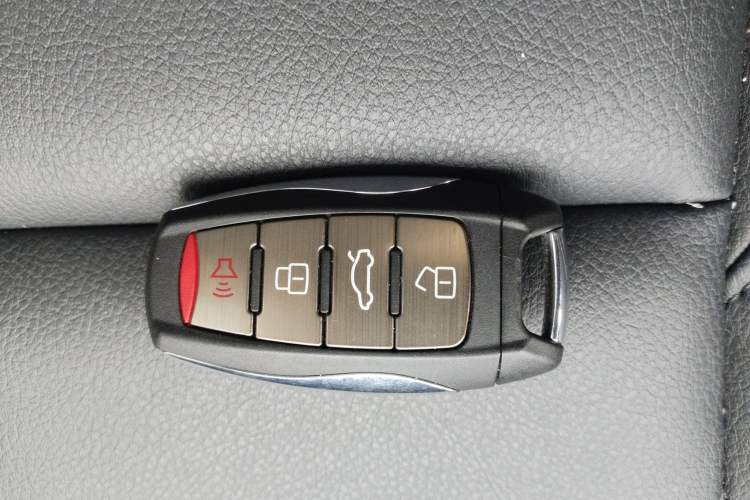 Used Haval H7 2017 Red-Label H7 2.0T Automatic Luxury Model
