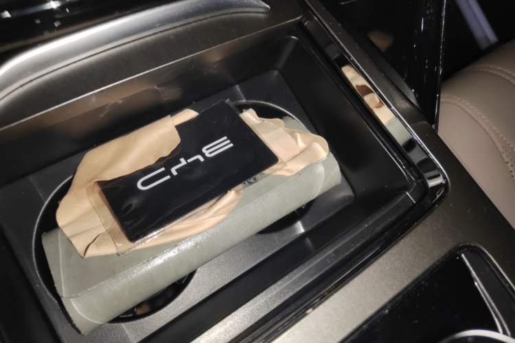 Used BYD Tang New Energy 2024 DM-i Glory Edition 112KM Prestige Model
