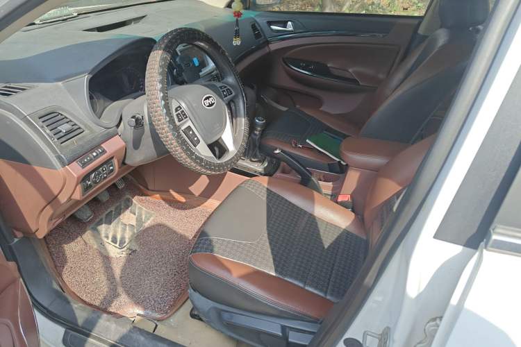 Used BYD Surui 2015 1.5L Manual Luxury Model
