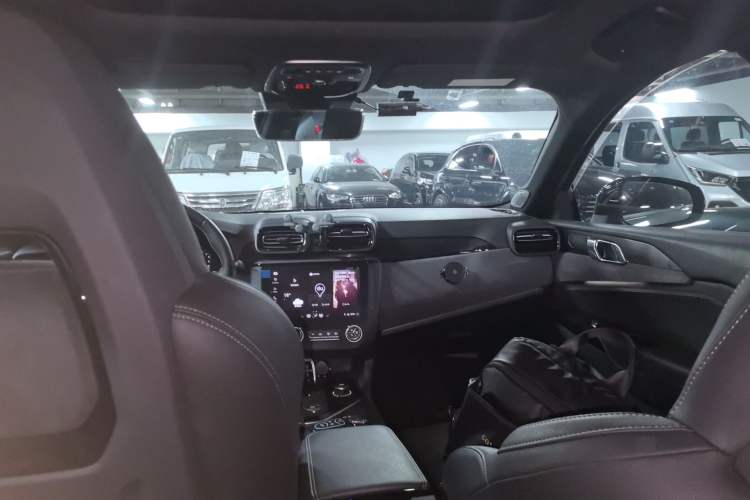 Used Lynk & Co 03 2021 1.5TD DCT Jing Champion Edition Headliner