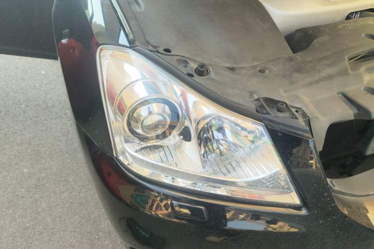 Used Toyota Crown 2010 2.5L Royal Right Front Headlight