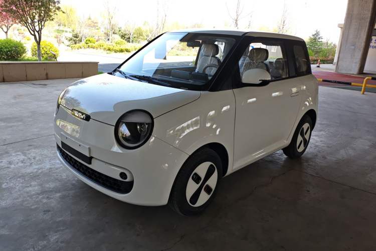 Used CHANGAN NEVO Lumin 2026 Model Treasure Edition 205km Beloved Beige Guoxuan