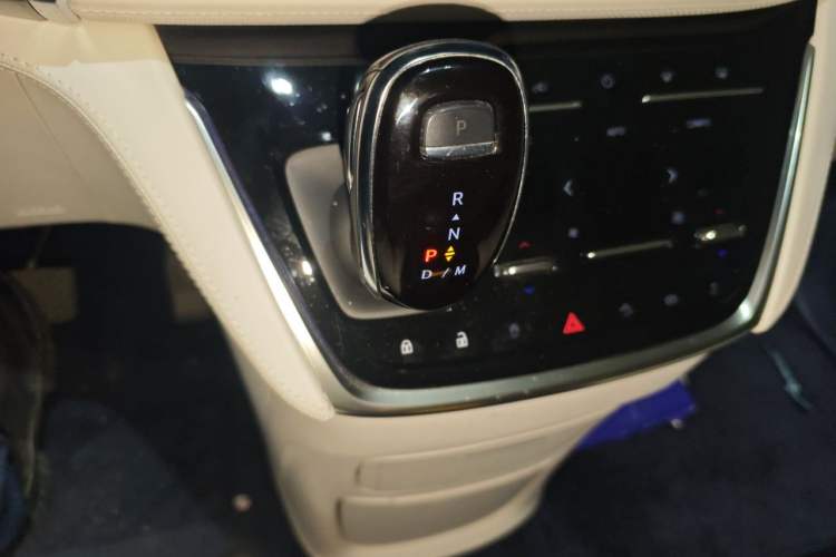 Used Buick GL8 2022 Avenir Avia Four-Seat Prestige Edition
