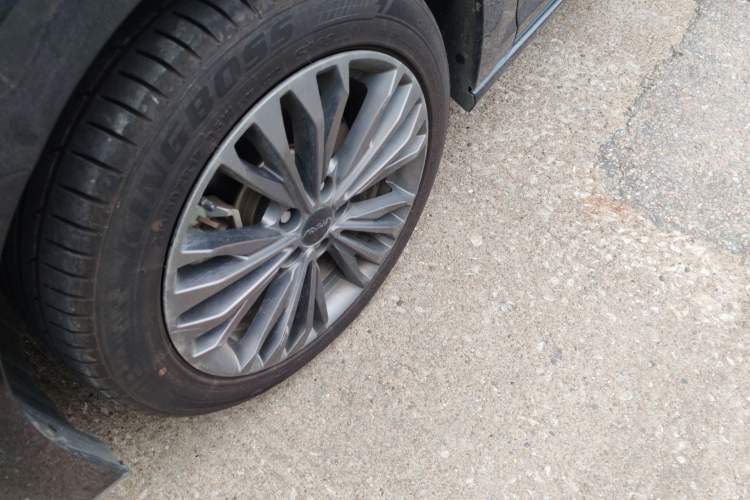 Used Dongfeng Aeolus Yixuan MAX 2021 1.5T Super-Powered Dad Edition Exterior 4