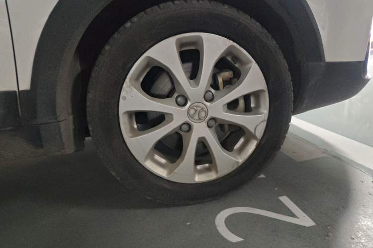 Used BAIC New Energy EC5 2019 New Style Edition Right Front Wheel Hub