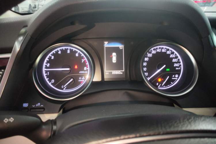 Used Toyota Camry 2019 2.0E Elite Edition China VI Standard Instrument Cluster