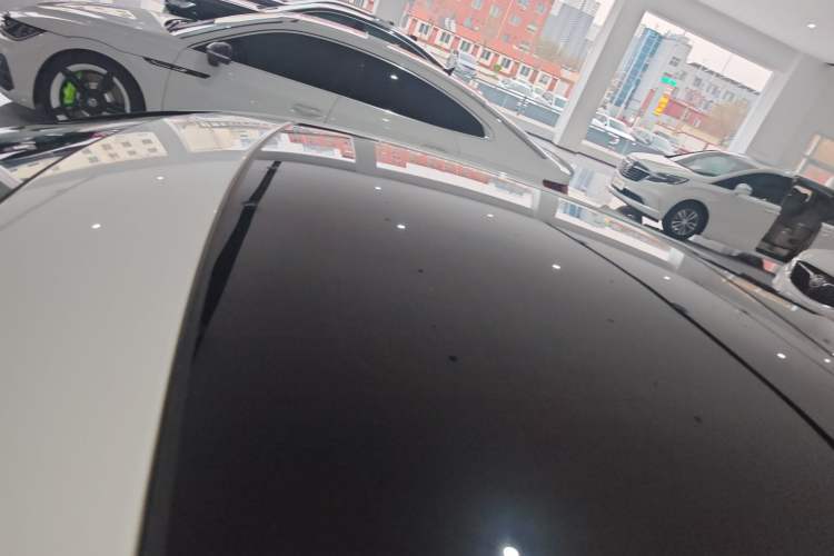 Used Jaguar XFL 2018 XFL 2.0T 250 PS Premium Edition
