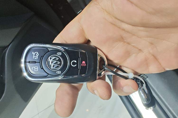 Used Buick LaCrosse 2016 28T Luxury Version Interior 1