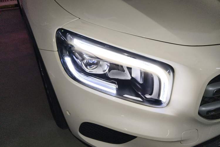 Used Mercedes-Benz GLB 2020 Updated GLB 200 Dynamic Edition Right Front Headlight