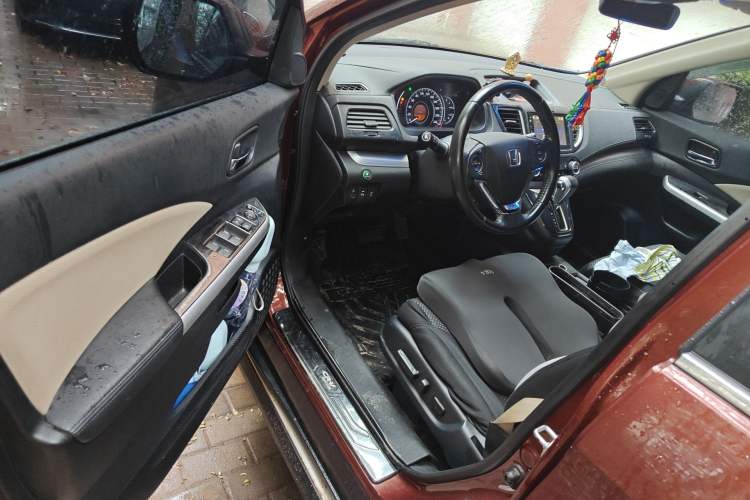 Used Honda CR-V 2015 2.4L two-wheel drive luxury version