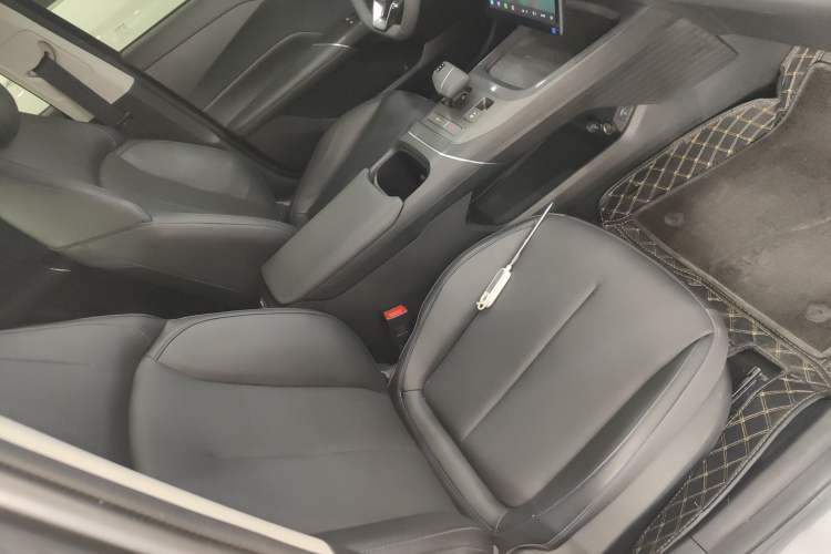 Used Changan Eado 2025 Blue Whale 1.5T 500Bar Prestige Model