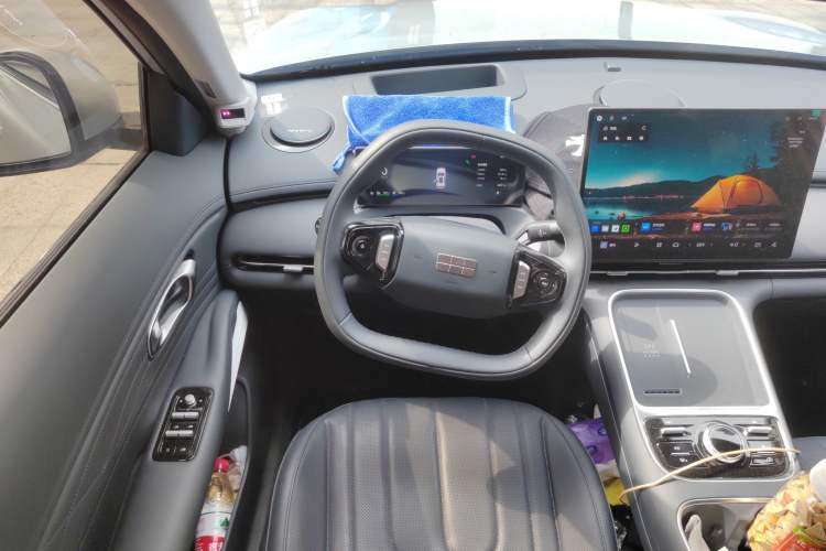 Used Geely Galaxy Xingjian 7 EM-i 2026 Model 135km Leading Edition Steering Wheel