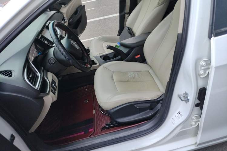 Used Buick GT 2017 15N Manual Elite Version Left Front Seat