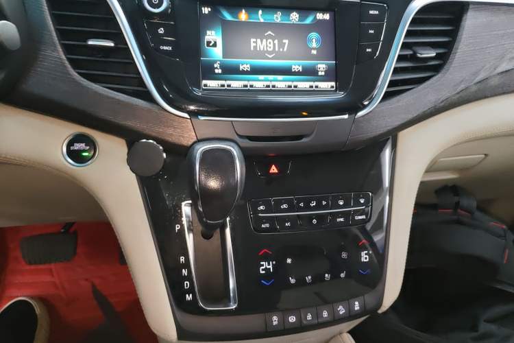 Used Buick GL8 2018 ES 28T Comfort Model China VI Standard
