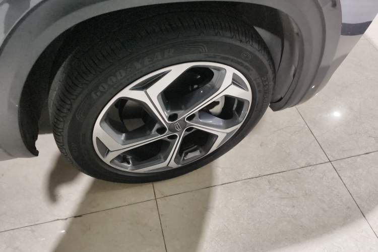 Used Geely Auto Monjaro L 2024 2.0TD High-Power Automatic Two-Wheel Drive Yunqi Version
