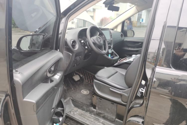 Used Mercedes-Benz Vito 2021 2.0T Elite Version 7 Seats Driver Seat