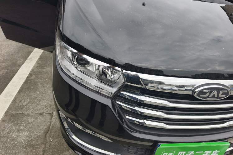 Used JAC Refine M3 2022 1.5T 7-Seater Standard Edition