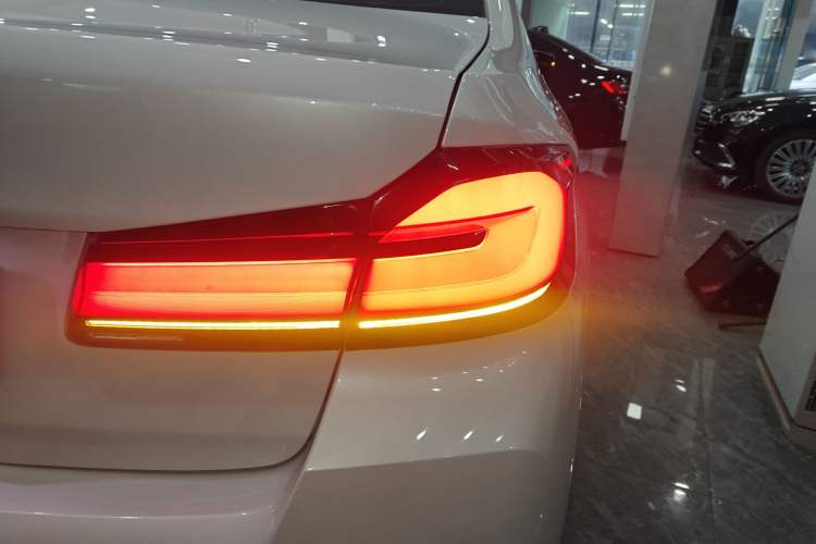 Used BMW 5 Series 2022 Restyled 525Li M Sport Package