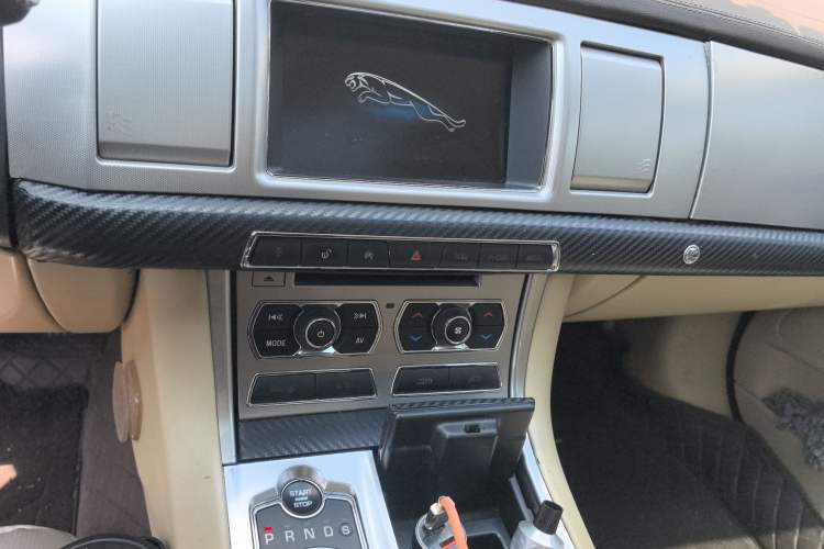 Used Jaguar XF 2014 XF 2.0T Luxury Edition
