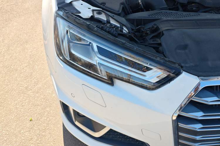 Used Audi A4L 2019 40 TFSI Fashion Version China V
