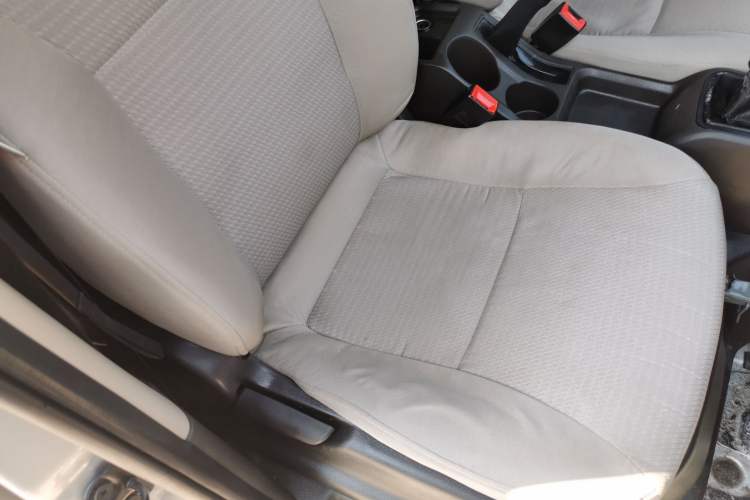 Used Wuling Rongguang S 2021 1.2L Base Model Window-Sealed 2-Seat LSI Car