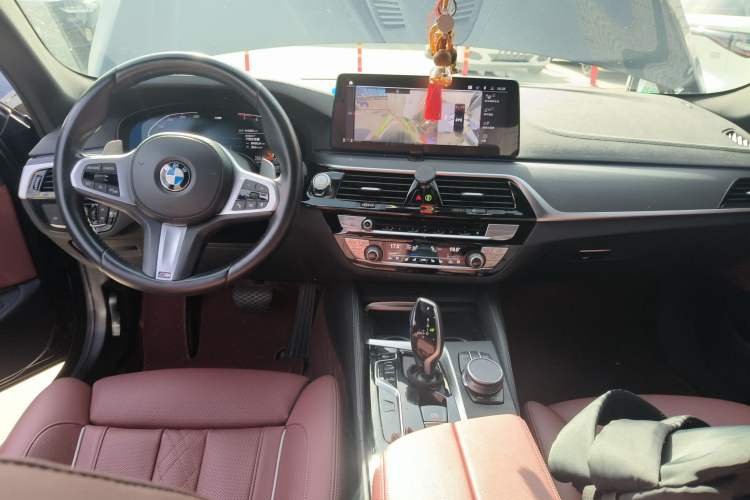 Used BMW 5 Series 2022 Restyled 530Li Leading Edition M Sport Package
