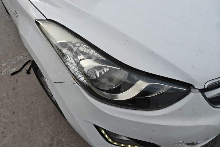 Used Hyundai Elantra (5th Generation / Langdong) 2015 1.6L Manual Fashion Edition
