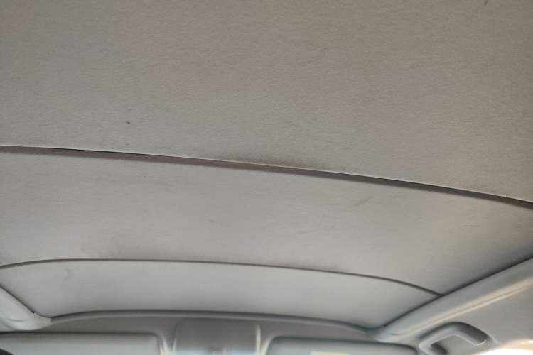 Used Mitsubishi ASX 2013 2.0L CVT Four-Wheel Drive Premium Edition Headliner