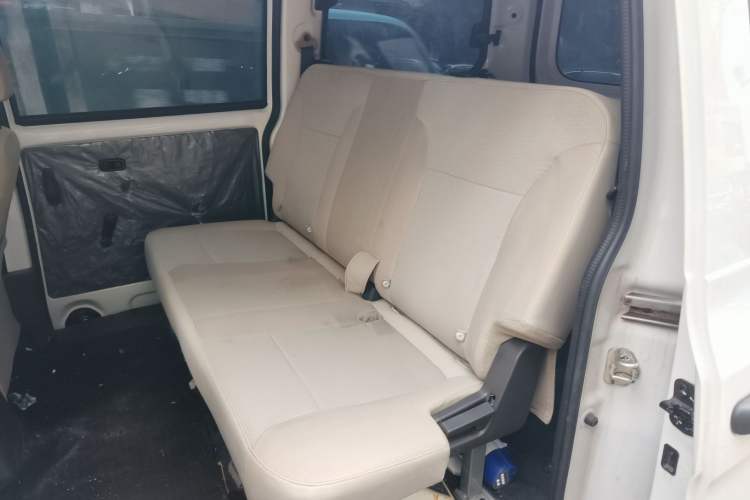 Used Wuling Hongguang V 2022 1.5L Jingqu Edition Electric-Assist LAR
