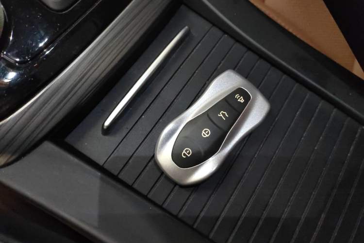 Used Geely Auto Emgrand X7 Sport 2020 1.8TD DCT Zhi Ling PRO