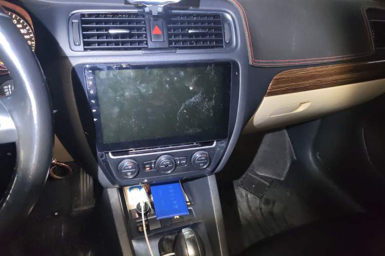 Used Volkswagen Sagitar 2012 1.8TSI Automatic Flagship Edition