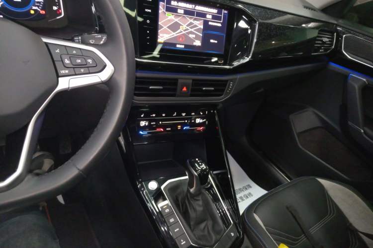 Used Volkswagen Tayron GTE Plug-in Hybrid 2020 1.4T Luxury Model Audio And AC Panel