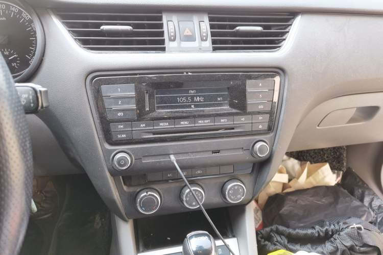 Used Skoda Octavia 2015 1.6L Automatic Yijie Edition
