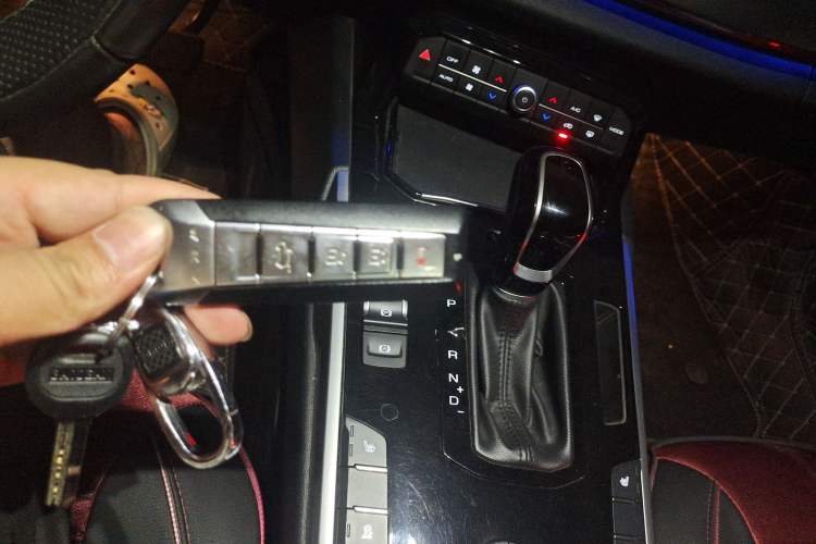 Used Wey VV7 2017 2.0T Luxury Model
