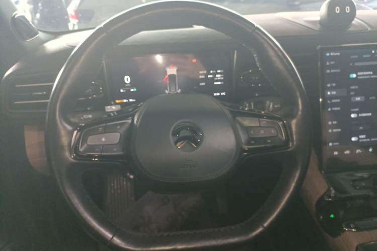 Used Nio ES8 2020 415 km Range 6-Seater Version