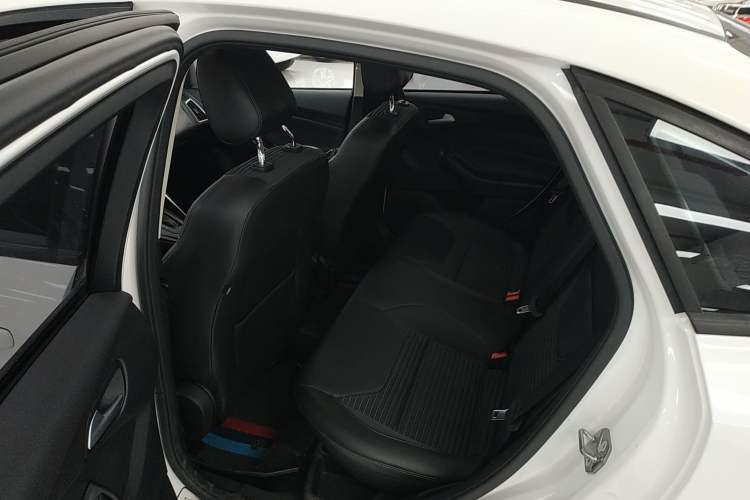 Used Ford Focus 2015 Sedan 1.6L Automatic Trend Model